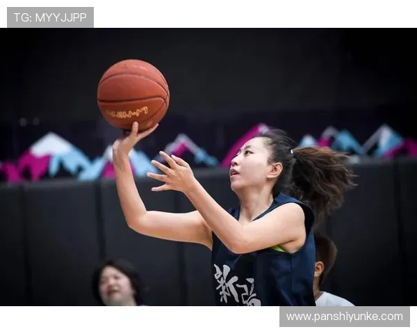 王娜独家分享篮球心得与技巧助你提升球技的秘密之道 王娜独家分享篮球心得与技巧助你提升球技的秘密之道