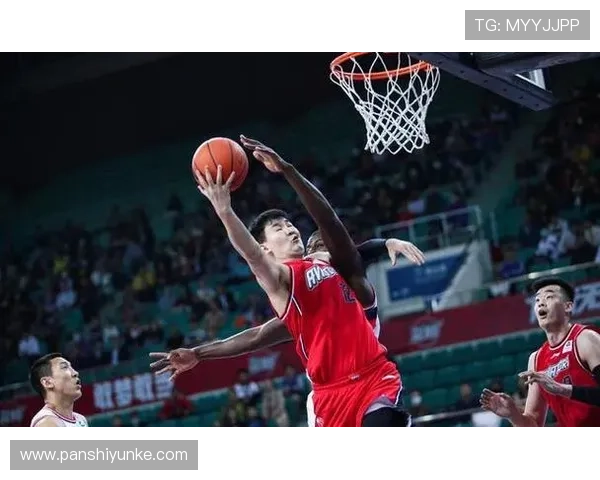 深圳羽毛球队以71分稳居锦标赛积分榜首位展现强劲实力