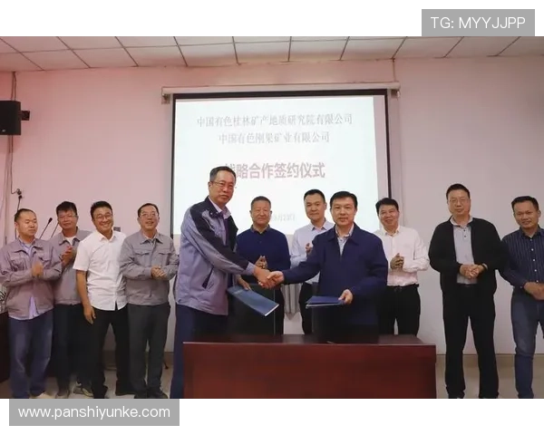 深圳乒乓球队在钻石联赛中的团队协作展现出色值得赞赏